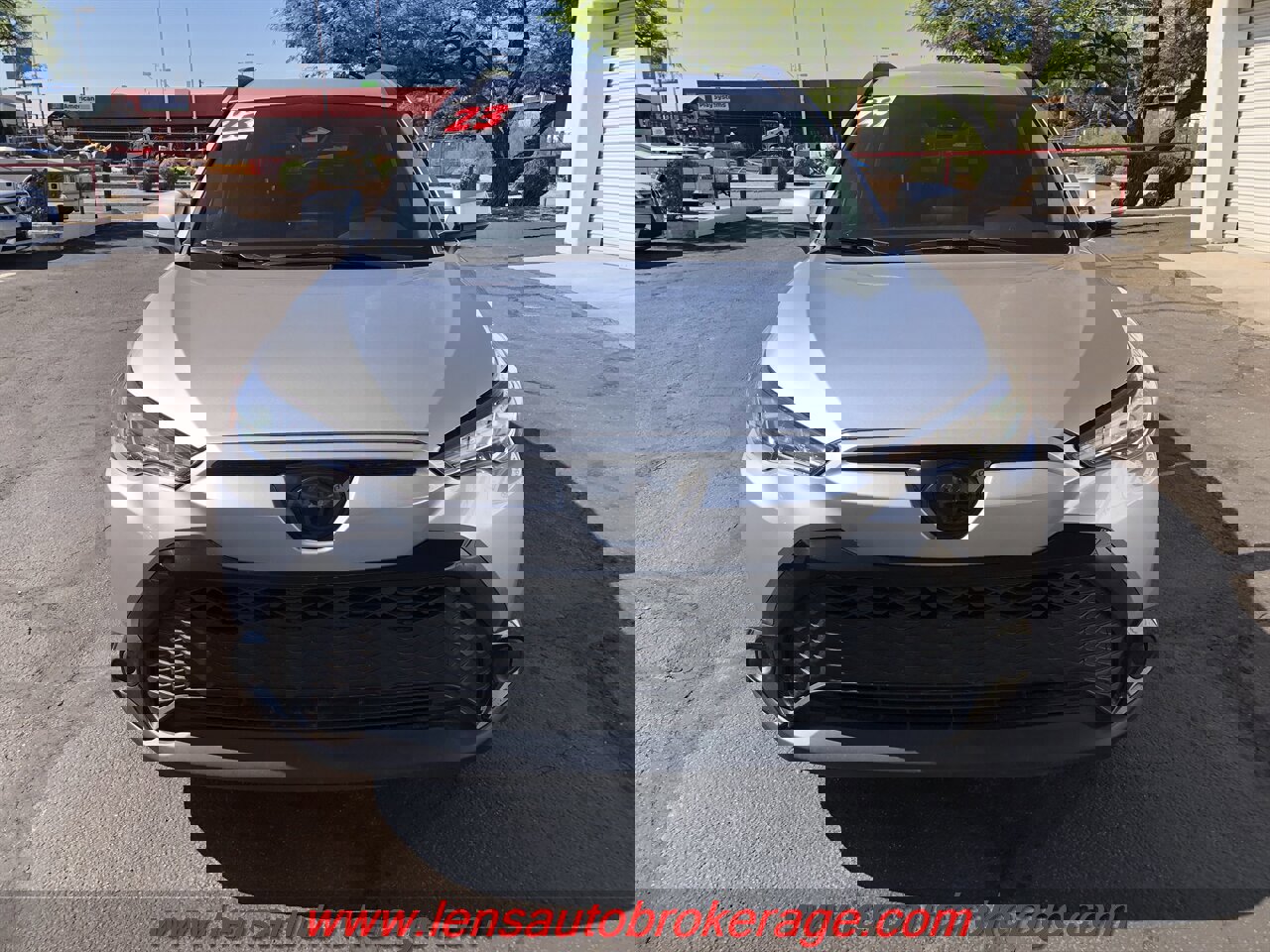 Used 2023 Toyota Corolla Cross AWD Hybrid image 3