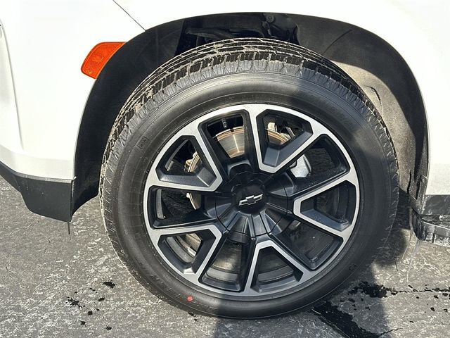 Certified 2023 Chevrolet Suburban RST image 32