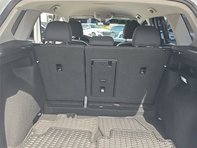 Used 2025 Volkswagen Taos S FWD image 25