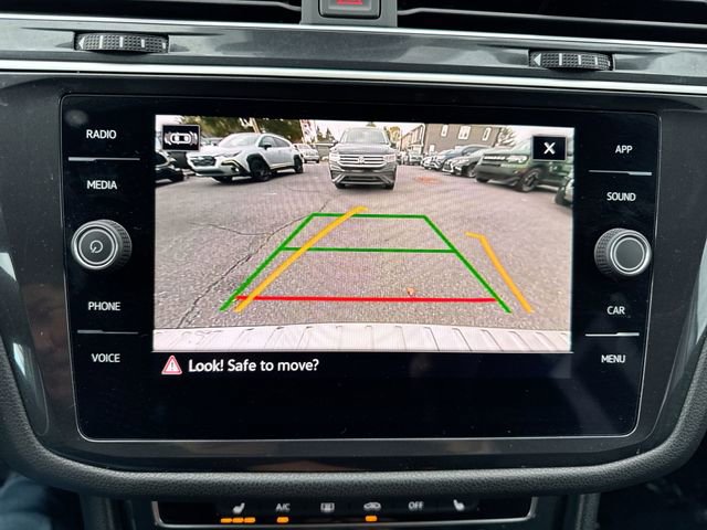 Used 2024 Volkswagen Tiguan Wolfsburg Edition image 17