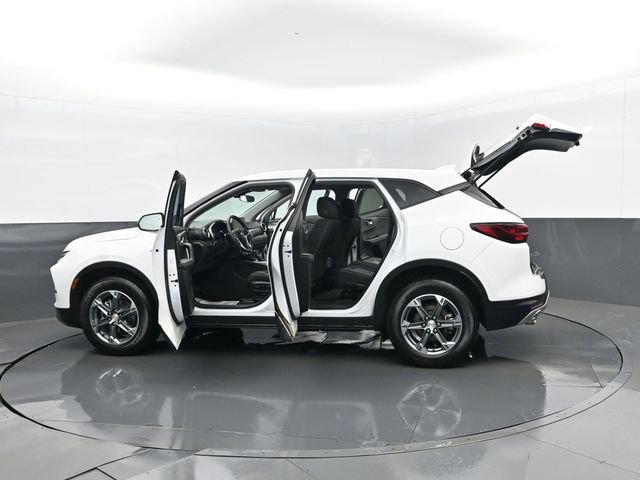 Used 2025 Chevrolet Blazer LT image 30