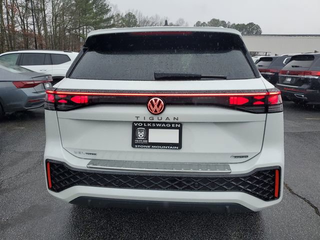 New 2026 Volkswagen Tiguan SEL R-Line image 5