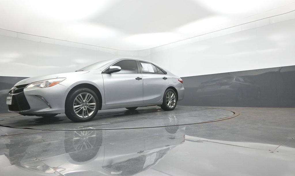 Used 2016 Toyota Camry SE
