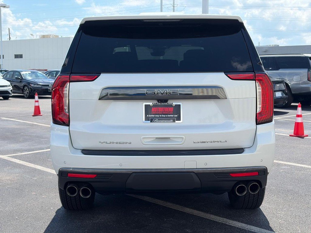 Used 2023 GMC Yukon Denali Ultimate AWD/4WD image 6