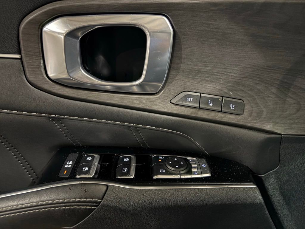 Used 2024 Kia Sorento SX Prestige image 19
