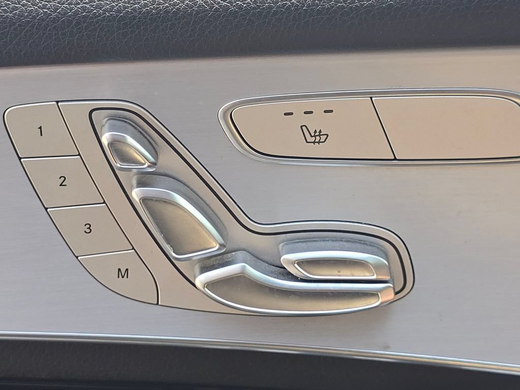Certified 2022 Mercedes-Benz GLC 300 4MATIC image 7
