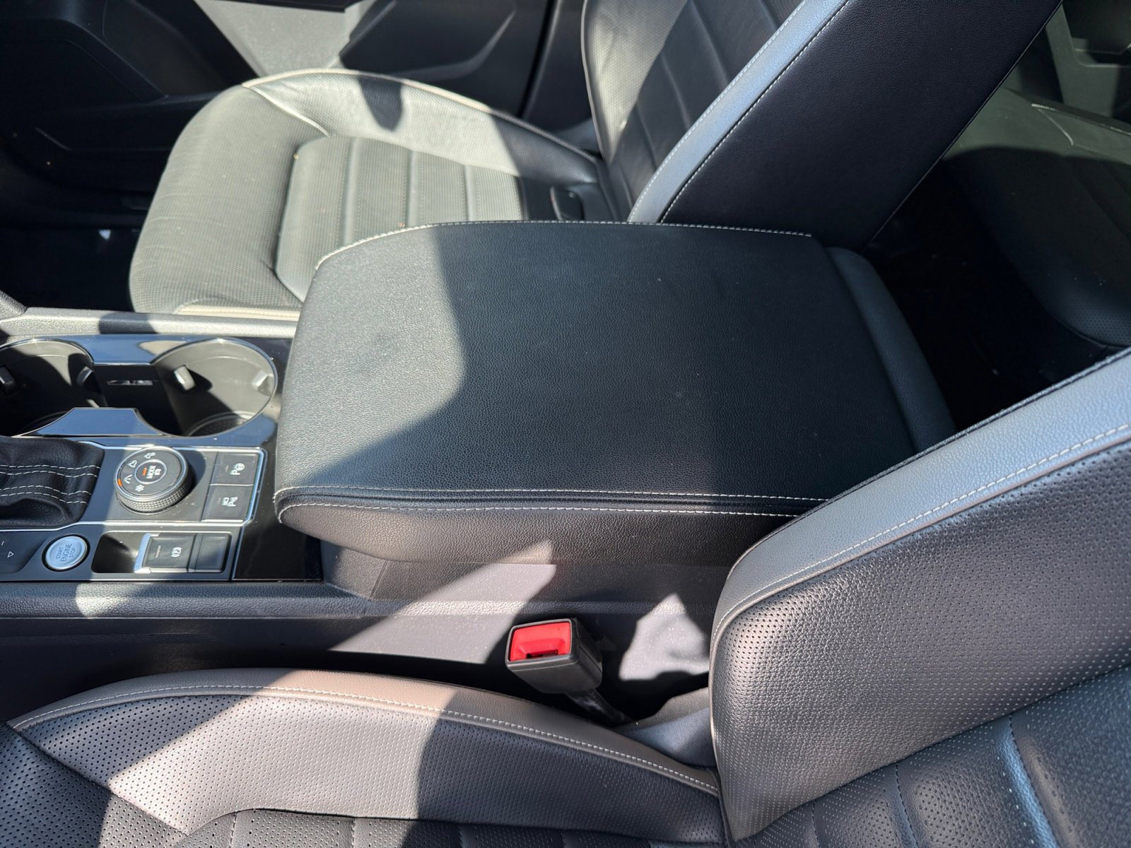 Used 2023 Volkswagen Atlas SEL Premium image 14