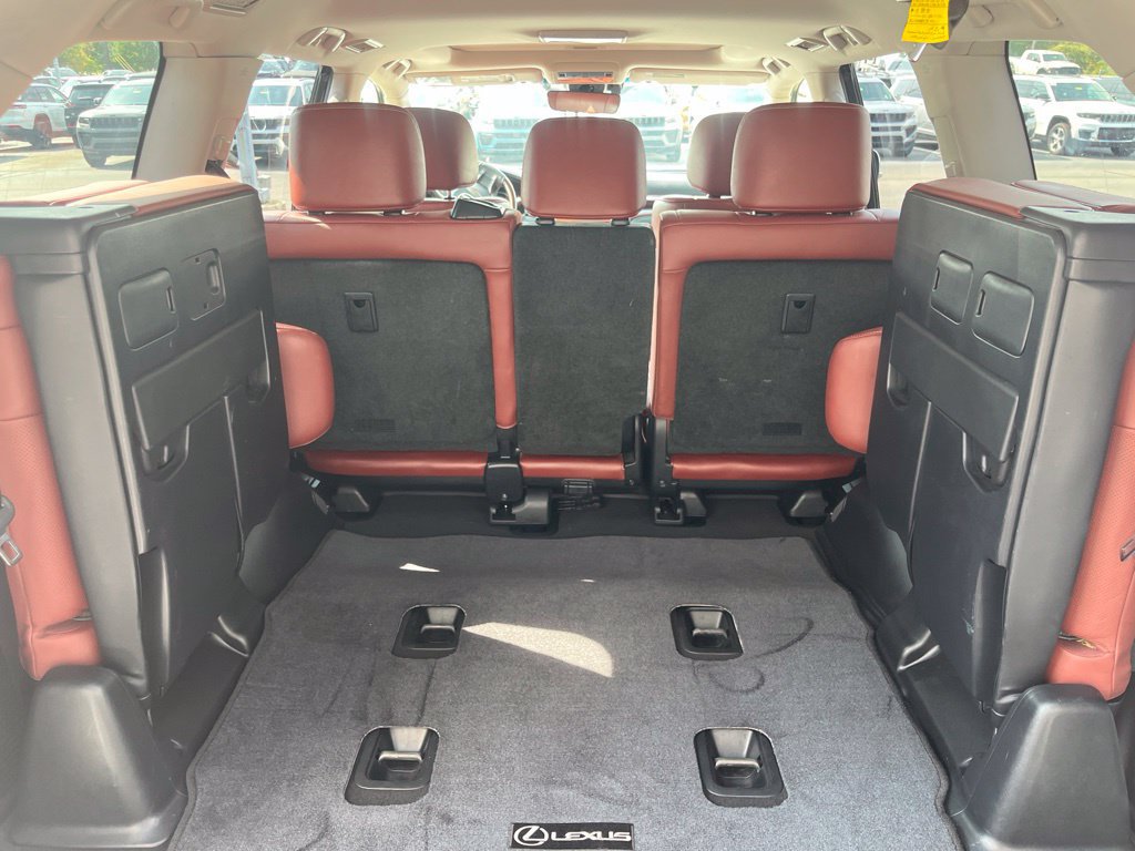 Used 2019 Lexus LX 570 4WD w/ Luxury Package image 38