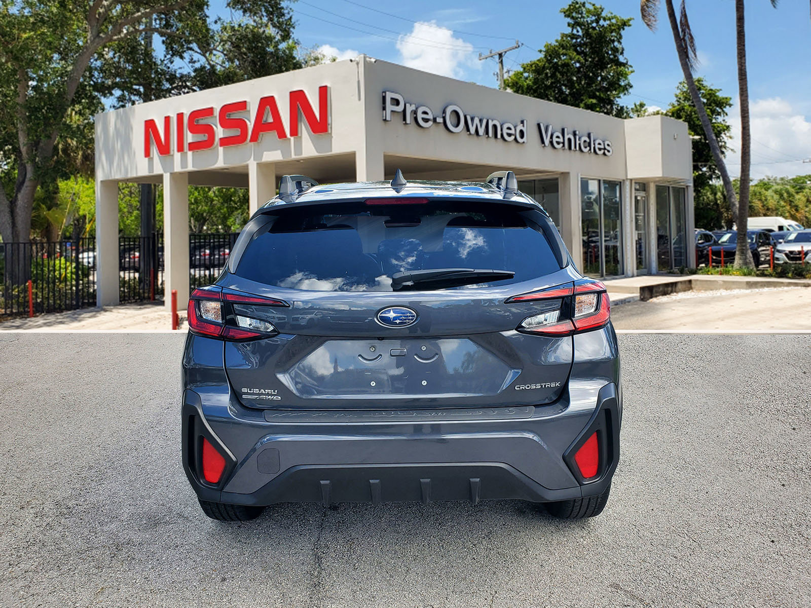 Used 2024 Subaru Crosstrek 2.0i Premium image 5