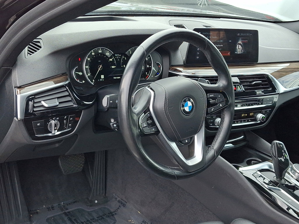 Used 2018 BMW 530i xDrive AWD/4WD image 25