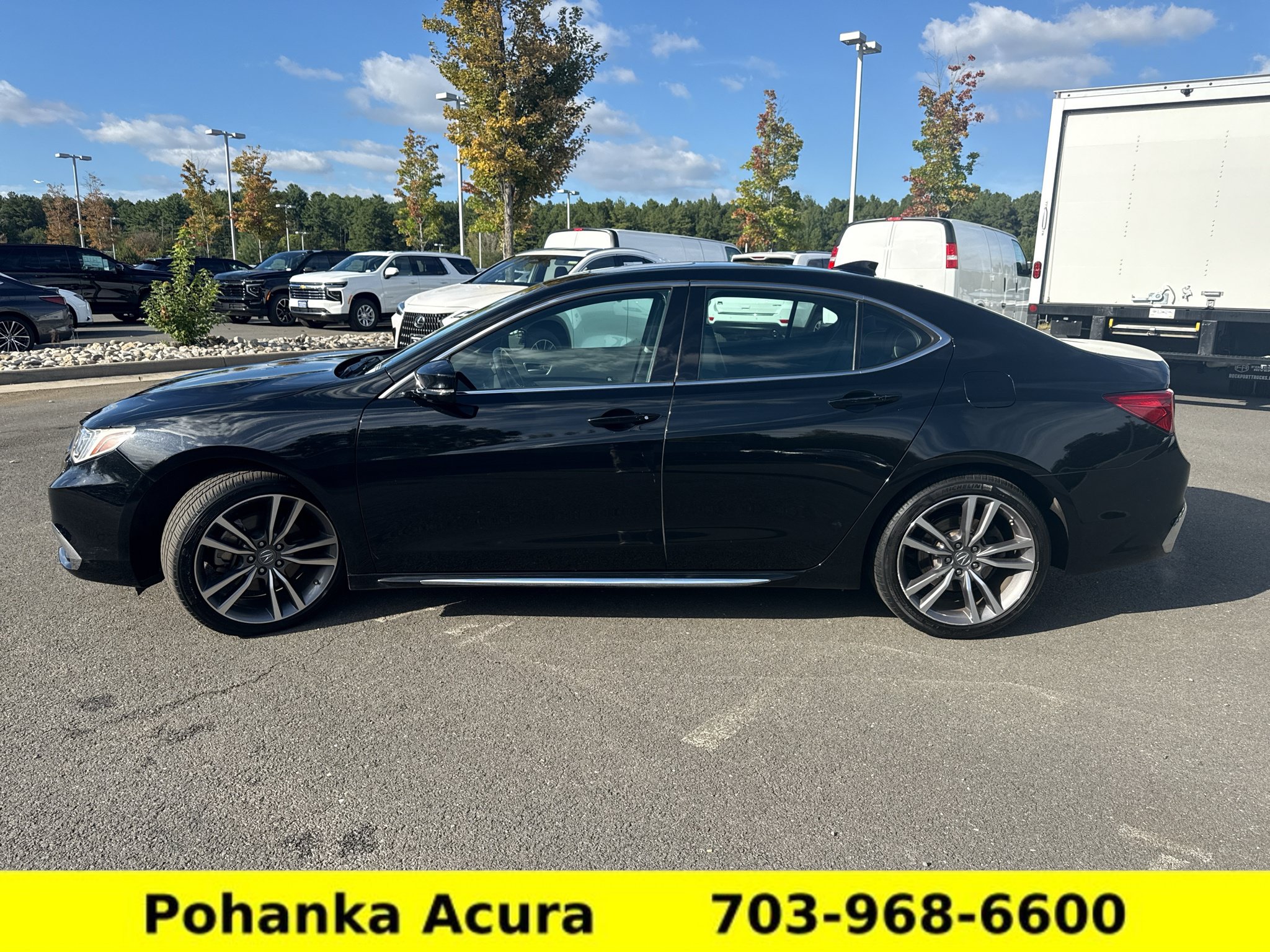 Used 2020 Acura TLX w/ Technology Package FWD image 4