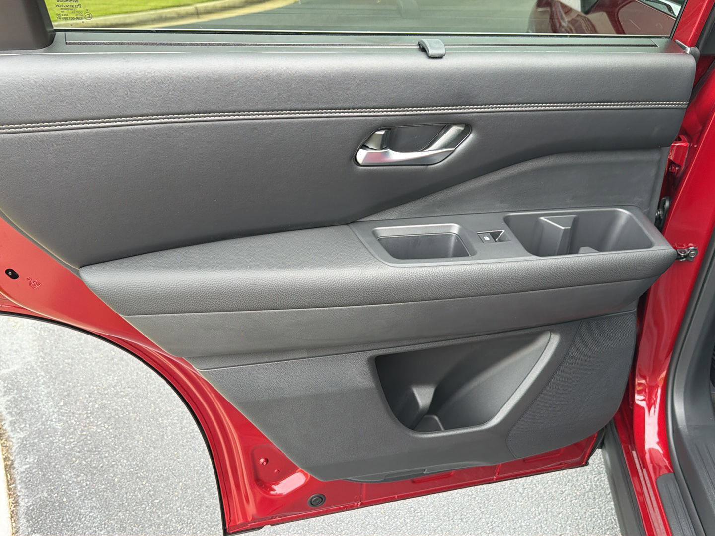 New 2026 Nissan Pathfinder Platinum w/ Cargo Package FWD image 18