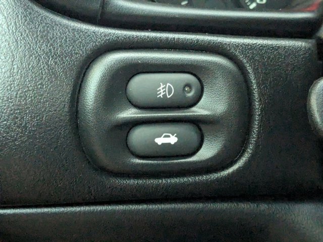 Used 1999 Chevrolet Corvette Convertible w/ Memory Pkg image 11