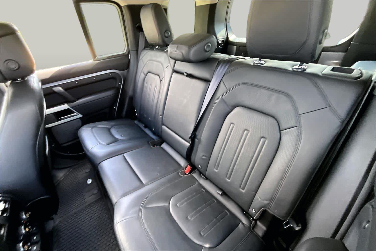 Used 2020 Land Rover Defender 110 HSE AWD/4WD image 19