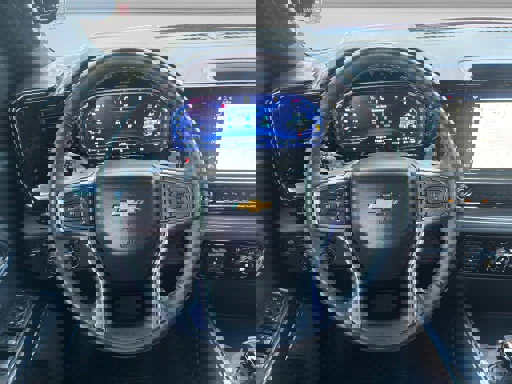 Used 2024 Chevrolet Silverado 1500 High Country w/ Technology Package image 12