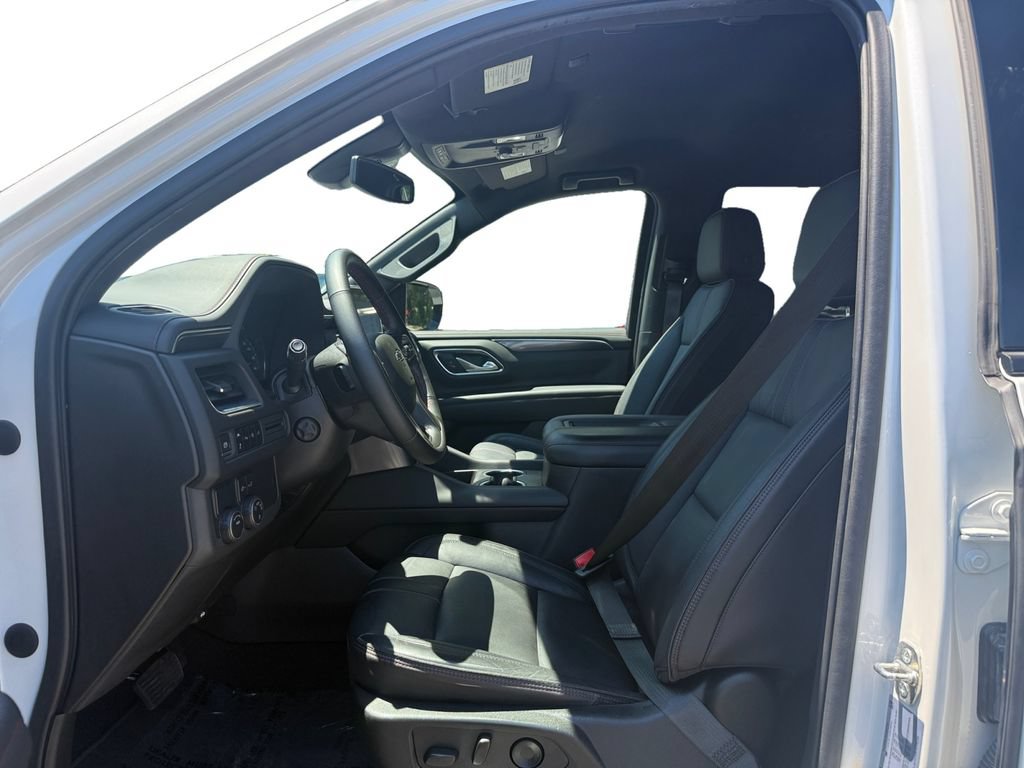 Used 2021 Chevrolet Tahoe RST w/ Luxury Package RWD image 9