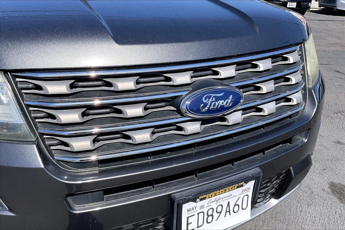 Used 2016 Ford Explorer XLT FWD image 29