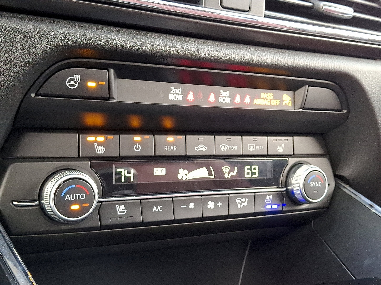 Certified 2023 MAZDA CX-9 Carbon Edition image 18