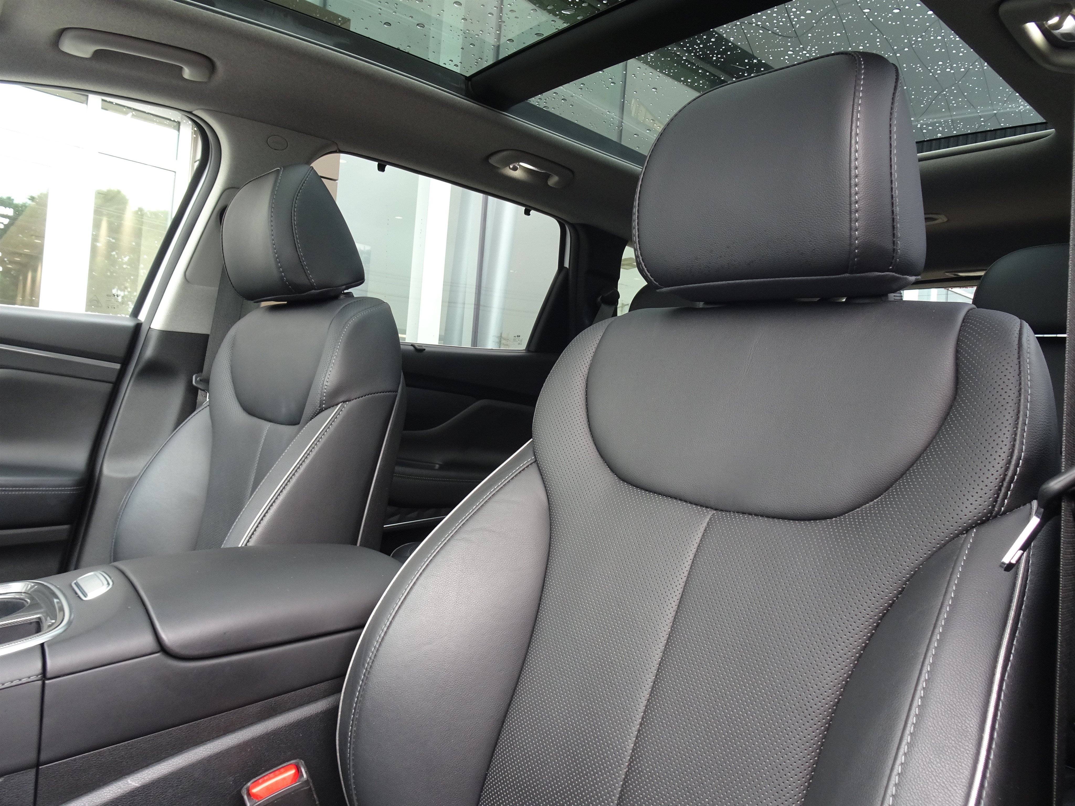 Used 2023 Hyundai Santa Fe Limited AWD/4WD image 10