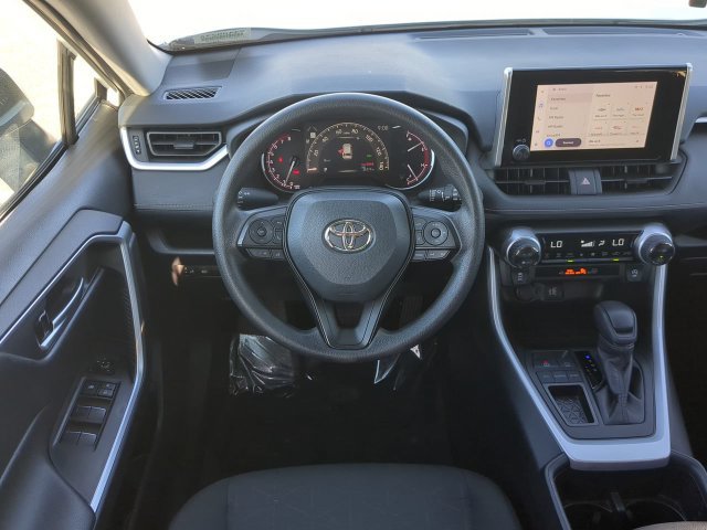 Certified 2025 Toyota RAV4 XLE FWD image 17