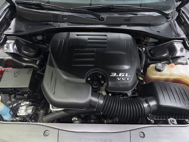 Used 2020 Dodge Charger SXT image 7
