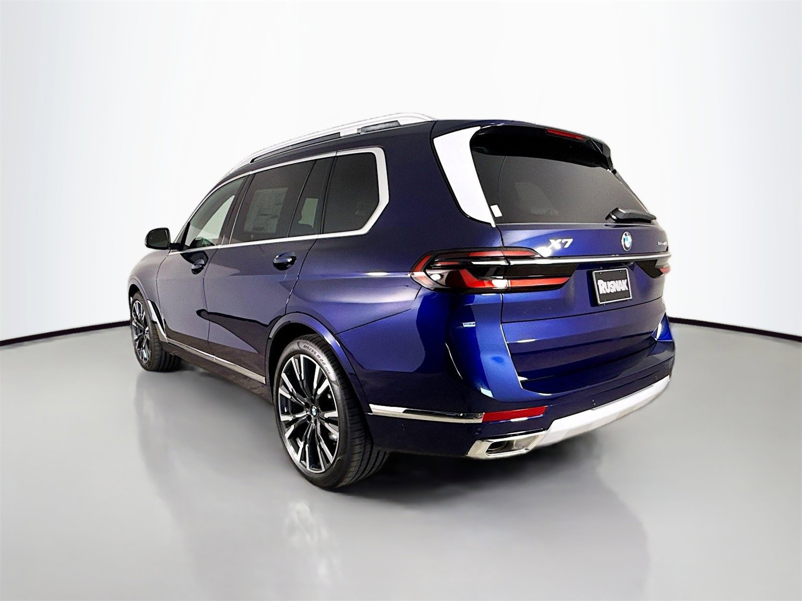 New 2026 BMW X7 xDrive40i w/ Executive Package image 5