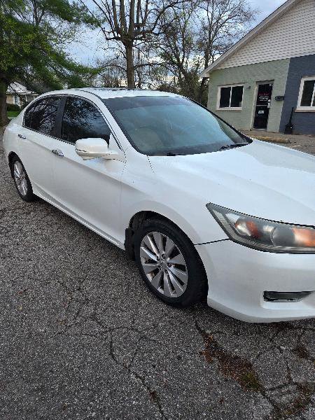 Used 2015 Honda Accord EX image 3