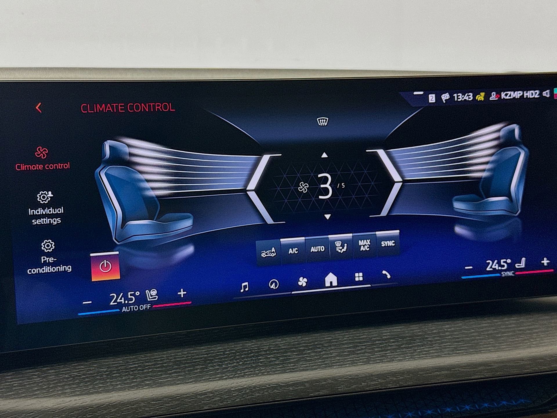 Used 2025 BMW i4 xDrive40i w/ Premium Package image 17