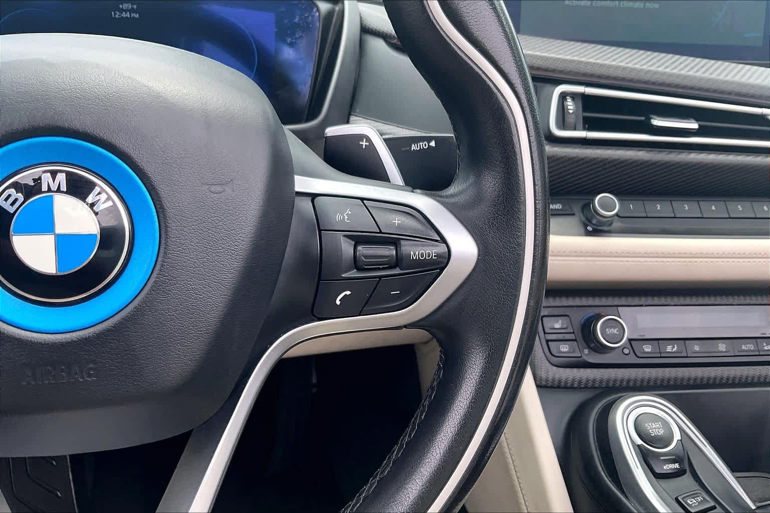 Used 2019 BMW i8 Roadster AWD/4WD image 21