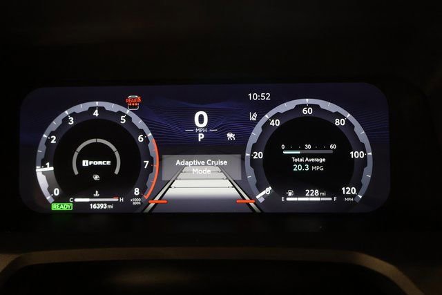 Certified 2025 Toyota 4Runner 4WD image 18