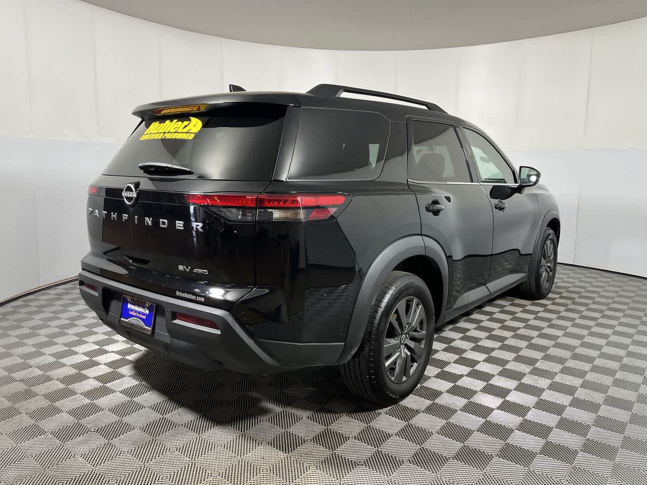 Used 2024 Nissan Pathfinder SV AWD/4WD image 8