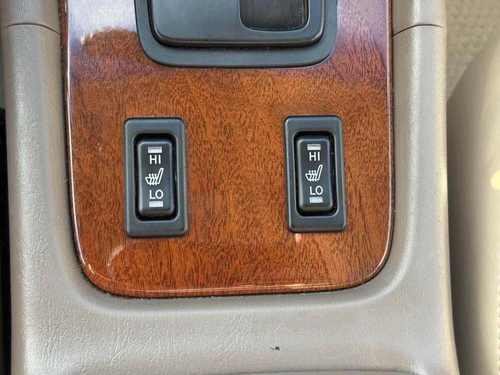 Used 2001 Lexus ES 330 FWD image 17