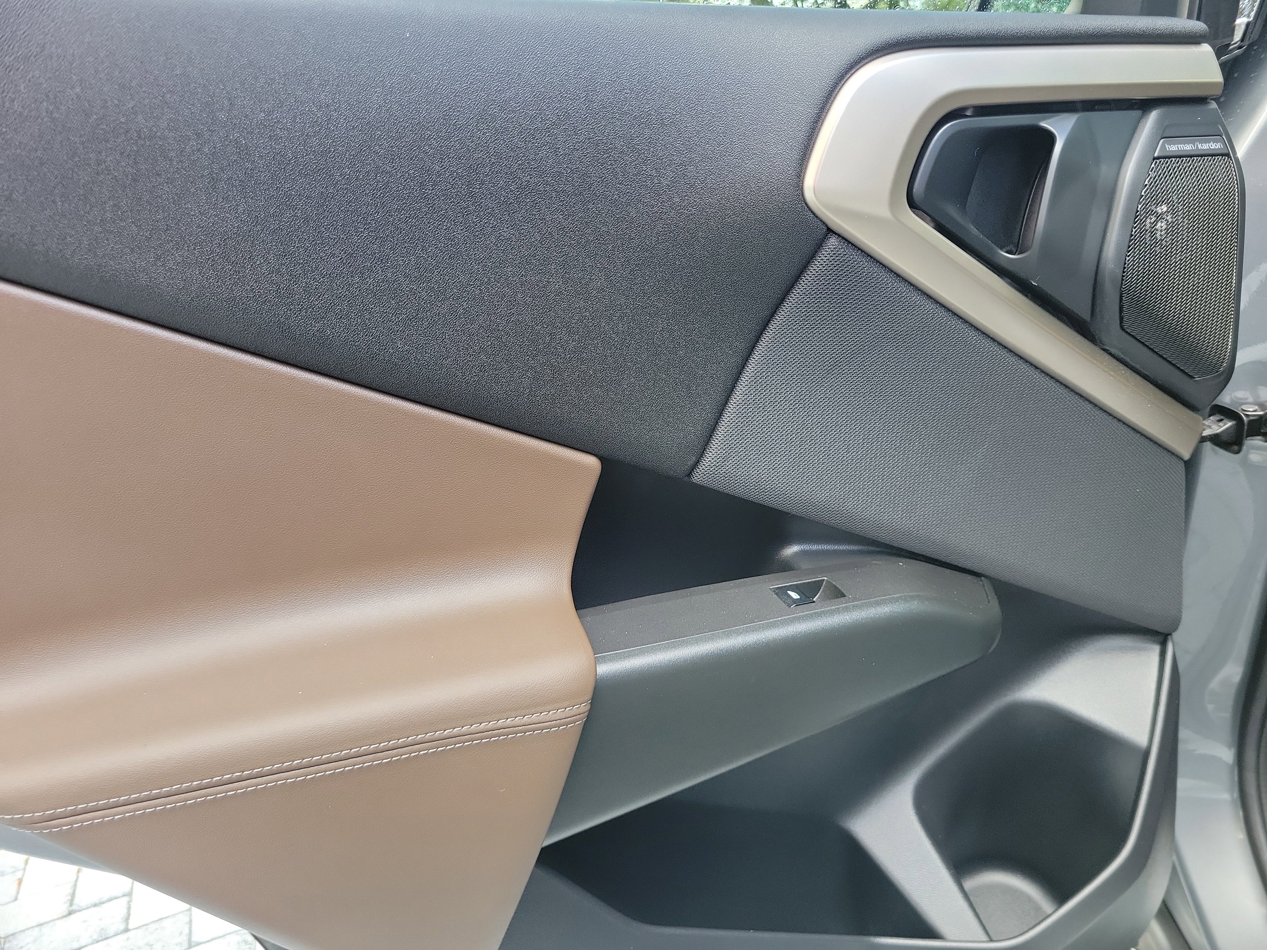 Used 2025 BMW X3 xDrive30i w/ Premium Package image 10