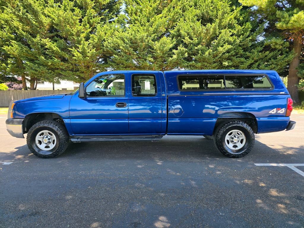 Used 2004 Chevrolet Silverado 1500 W/T w/ Light Duty Power Package AWD/4WD image 2