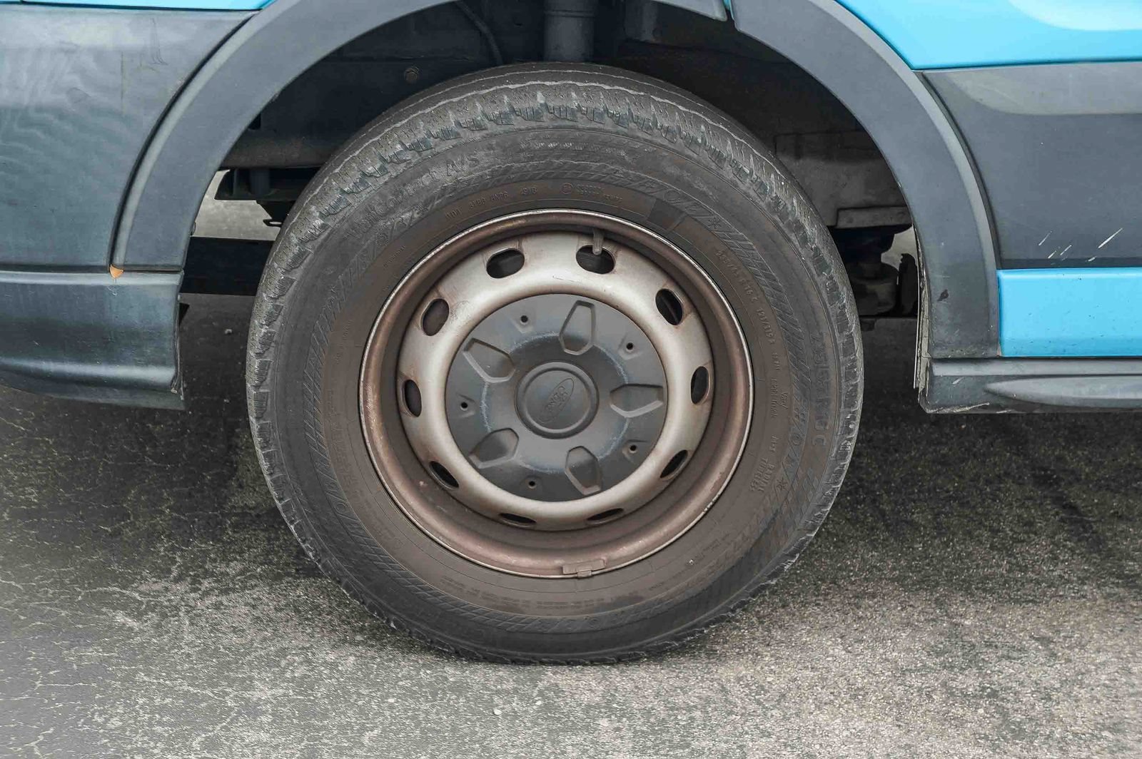 Used 2017 Ford Transit 150 148 Low Roof RWD image 10