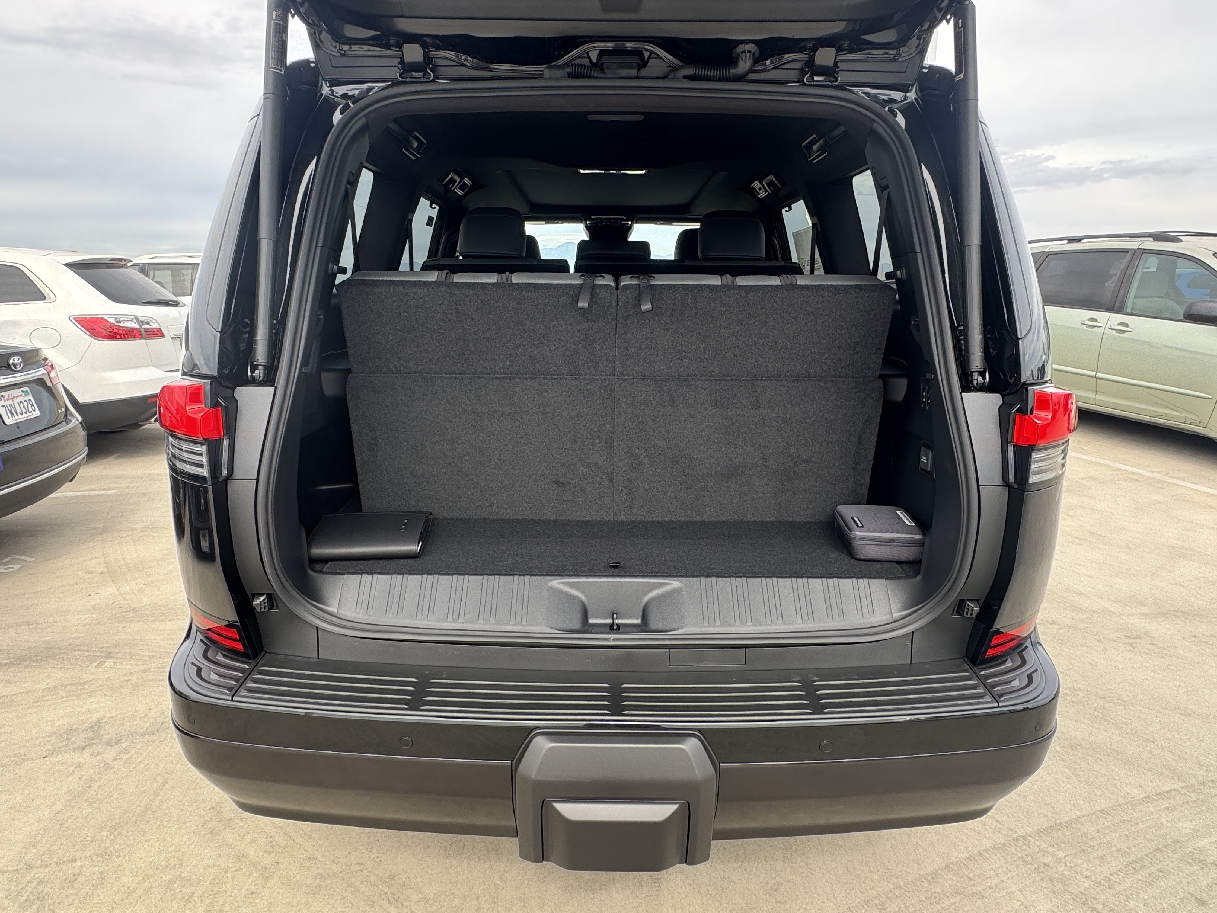 New 2026 Lexus GX 550 w/ Accessory Package (2T) AWD/4WD image 16