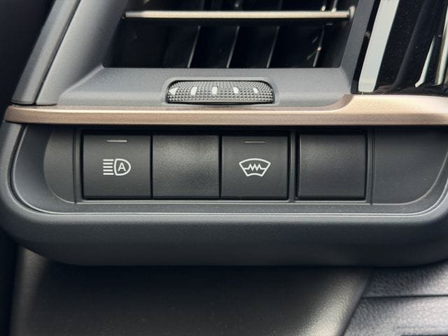 Certified 2026 Toyota Crown AWD/4WD image 23
