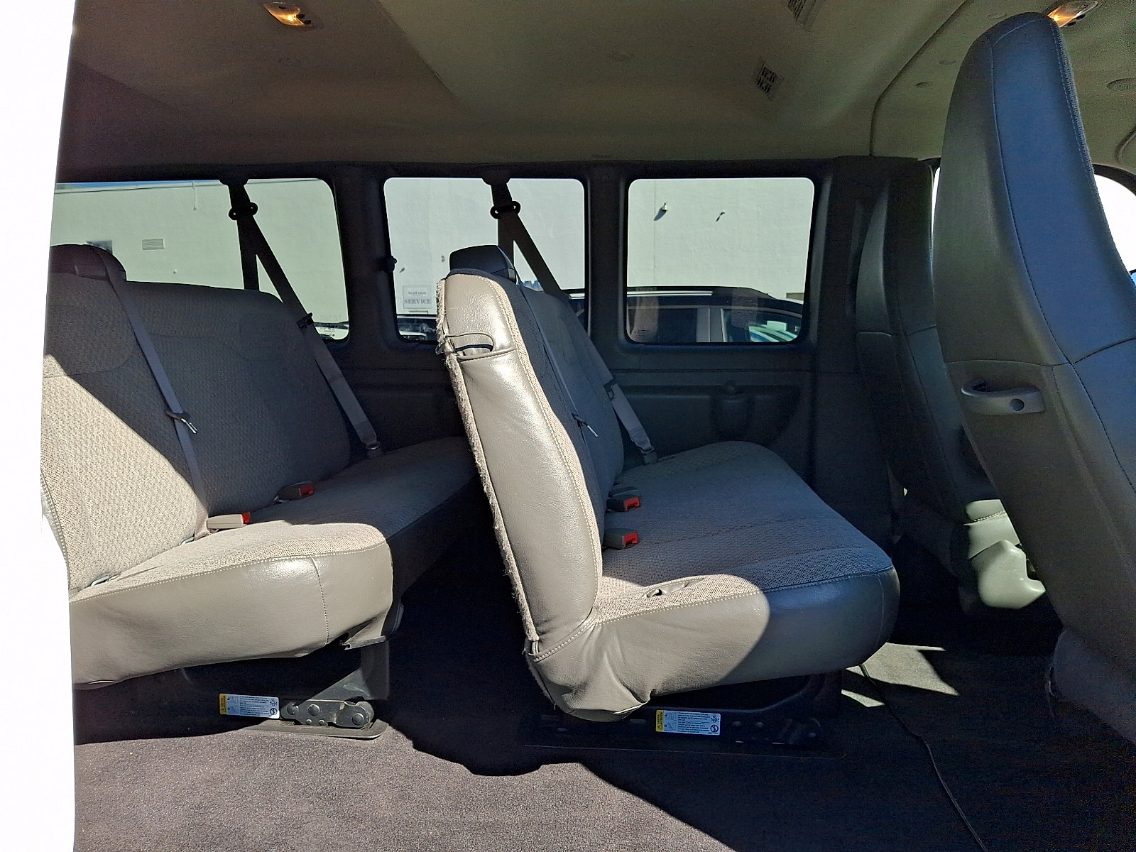 Used 2025 GMC Savana 3500 LT w/ LT Preferred Equipment Group RWD image 10