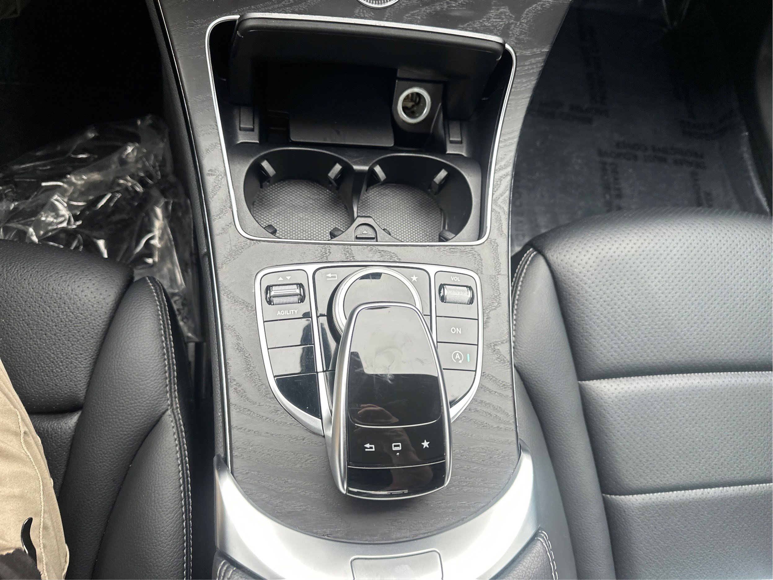 Used 2015 Mercedes-Benz C 300 4MATIC Sedan image 15