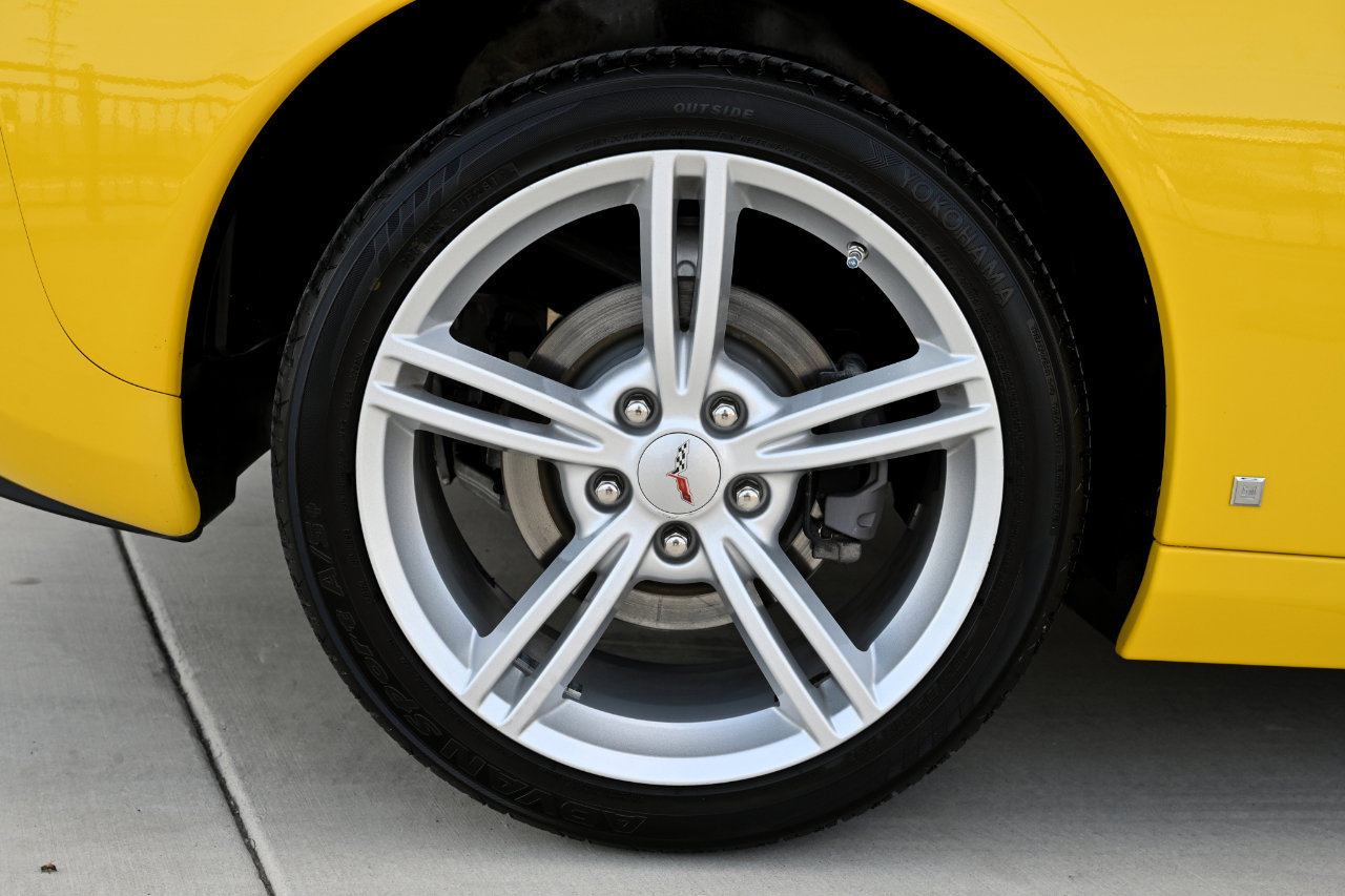 Used 2008 Chevrolet Corvette Coupe image 32