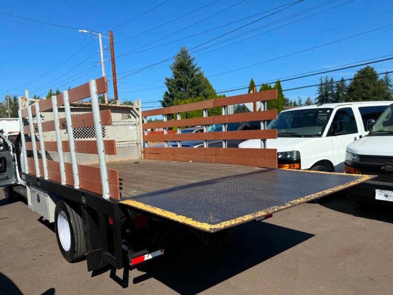 Used 2011 Ford F550 2WD Crew Cab Super Duty w/ Payload Upgrade Pkg image 14