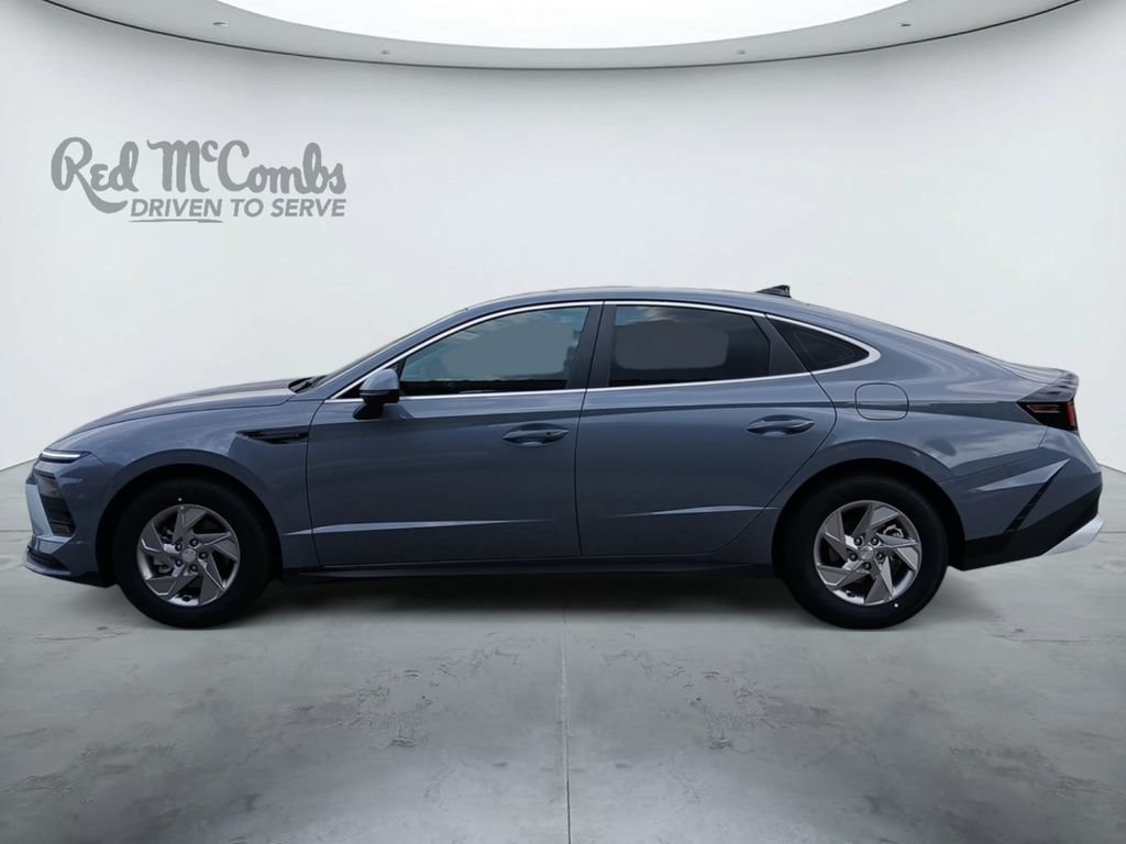 New 2026 Hyundai Sonata SE FWD image 2