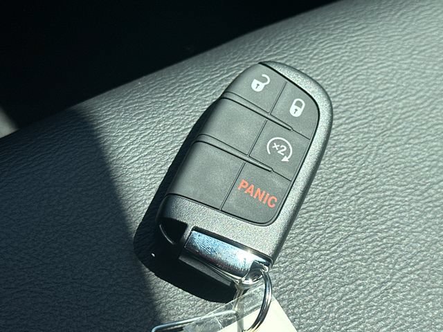 New 2026 Jeep Compass Latitude AWD/4WD image 25