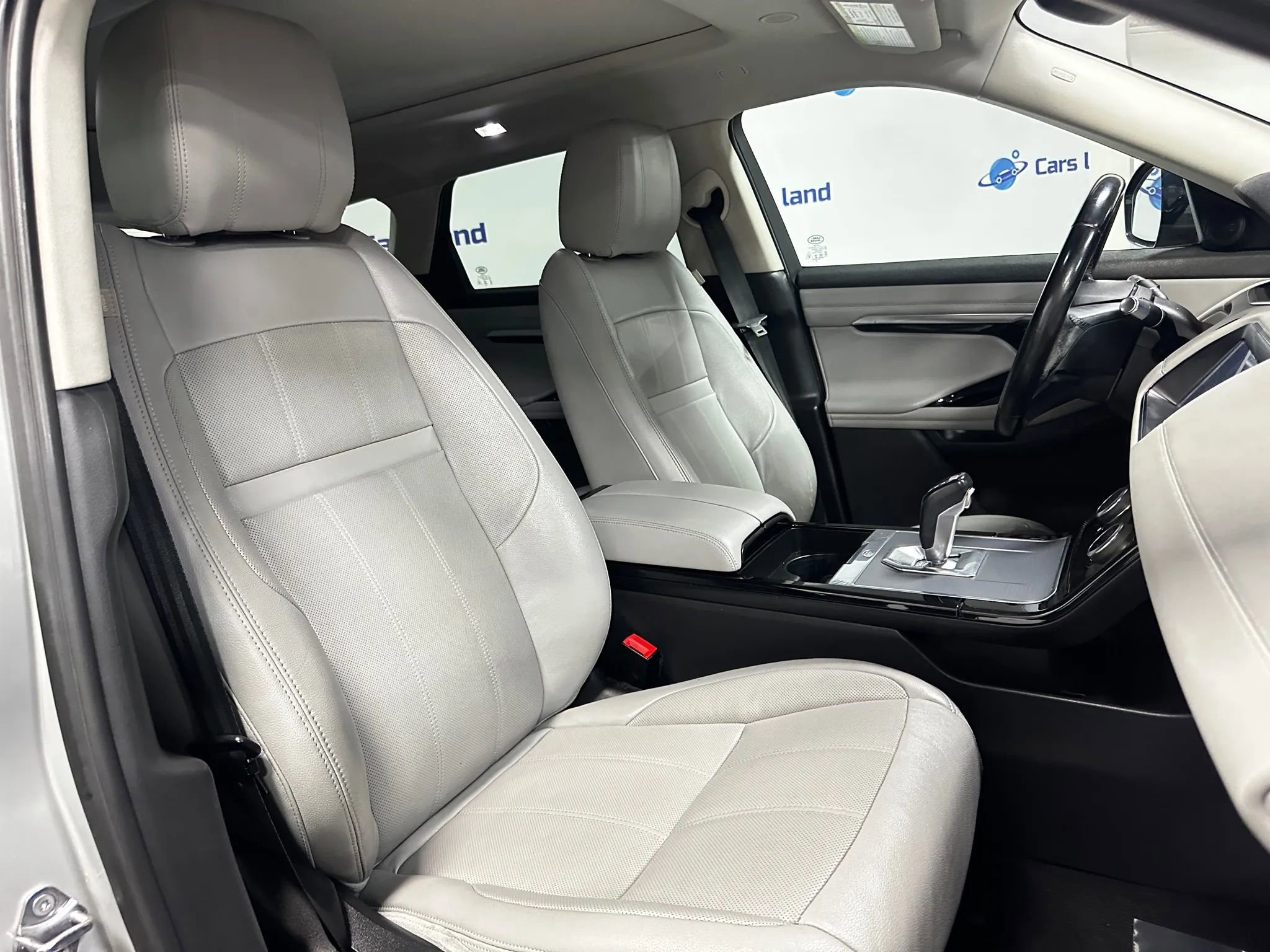 Used 2021 Land Rover Range Rover Evoque S image 26