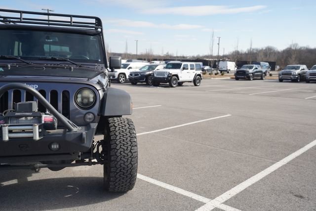 Used 2016 Jeep Wrangler Unlimited Rubicon w/ Connectivity Group image 40