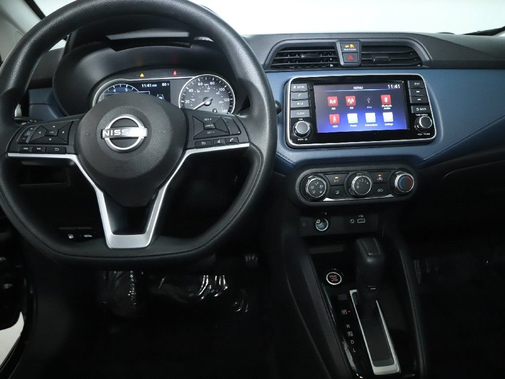 Used 2025 Nissan Versa SV FWD image 26
