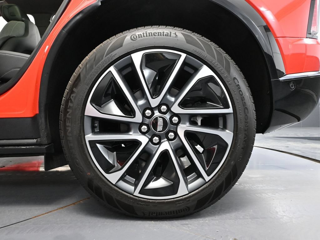Used 2026 Cadillac Optiq Sport 1 w/ LPO, Floor Liner Package AWD/4WD image 14