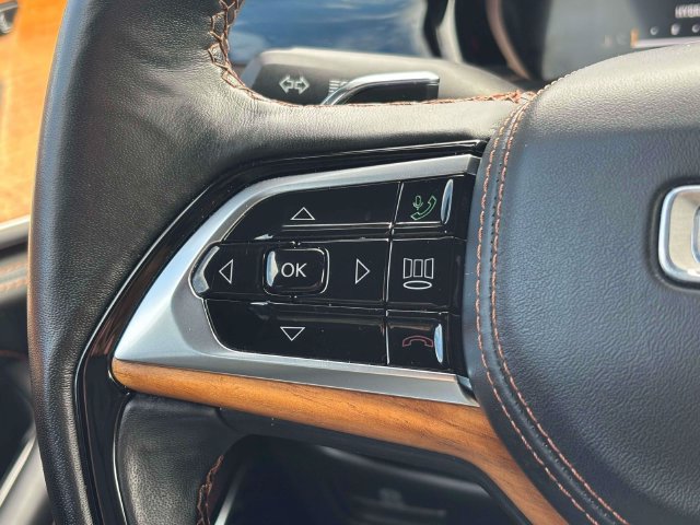 Used 2023 Jeep Grand Cherokee Summit AWD/4WD image 21