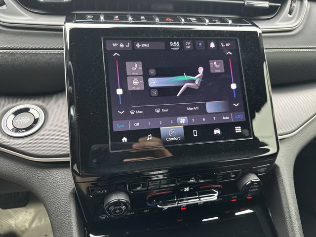 Used 2023 Jeep Grand Cherokee Altitude AWD/4WD image 19