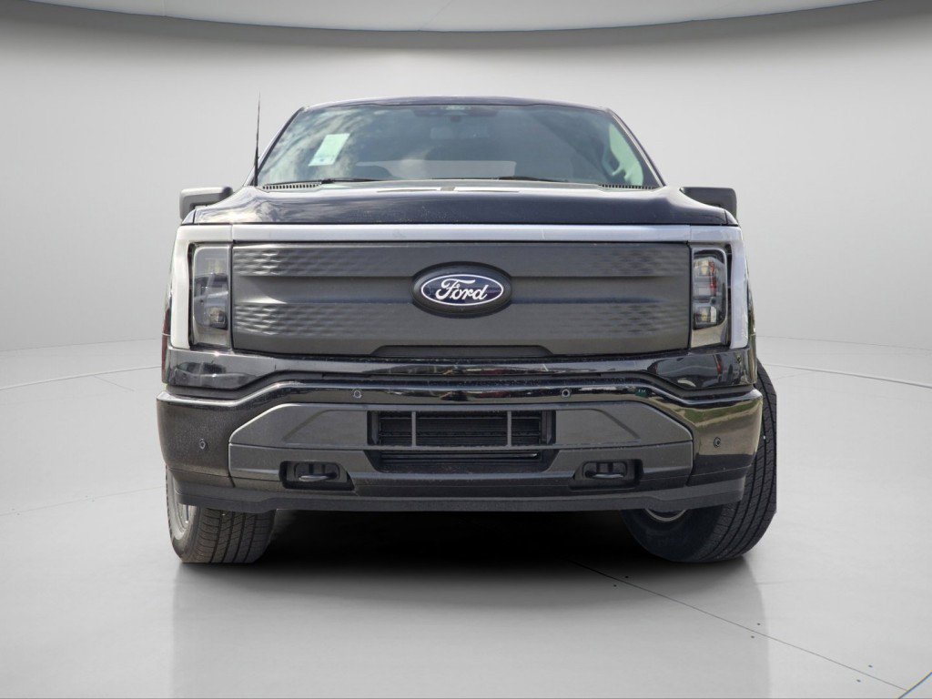 New 2025 Ford F150 Lightning Flash image 13